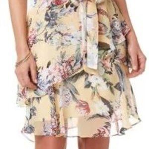 NWOT Tiana B Spring / Summer Yellow Floral Dress Size 12